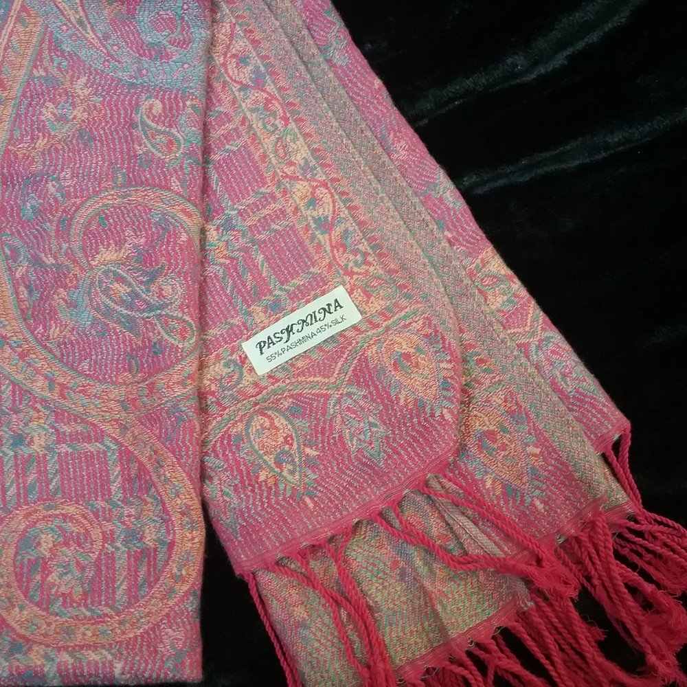 Pink & Paisley Pashmina
